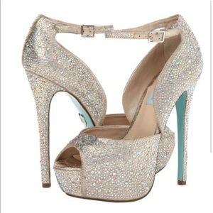 BETSEY JOHNSON ⚡️Heels